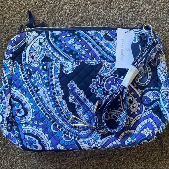 NWT Vera Bradley Carson “Deep Night Paisley” Bag NWT - Picture 1 of 9